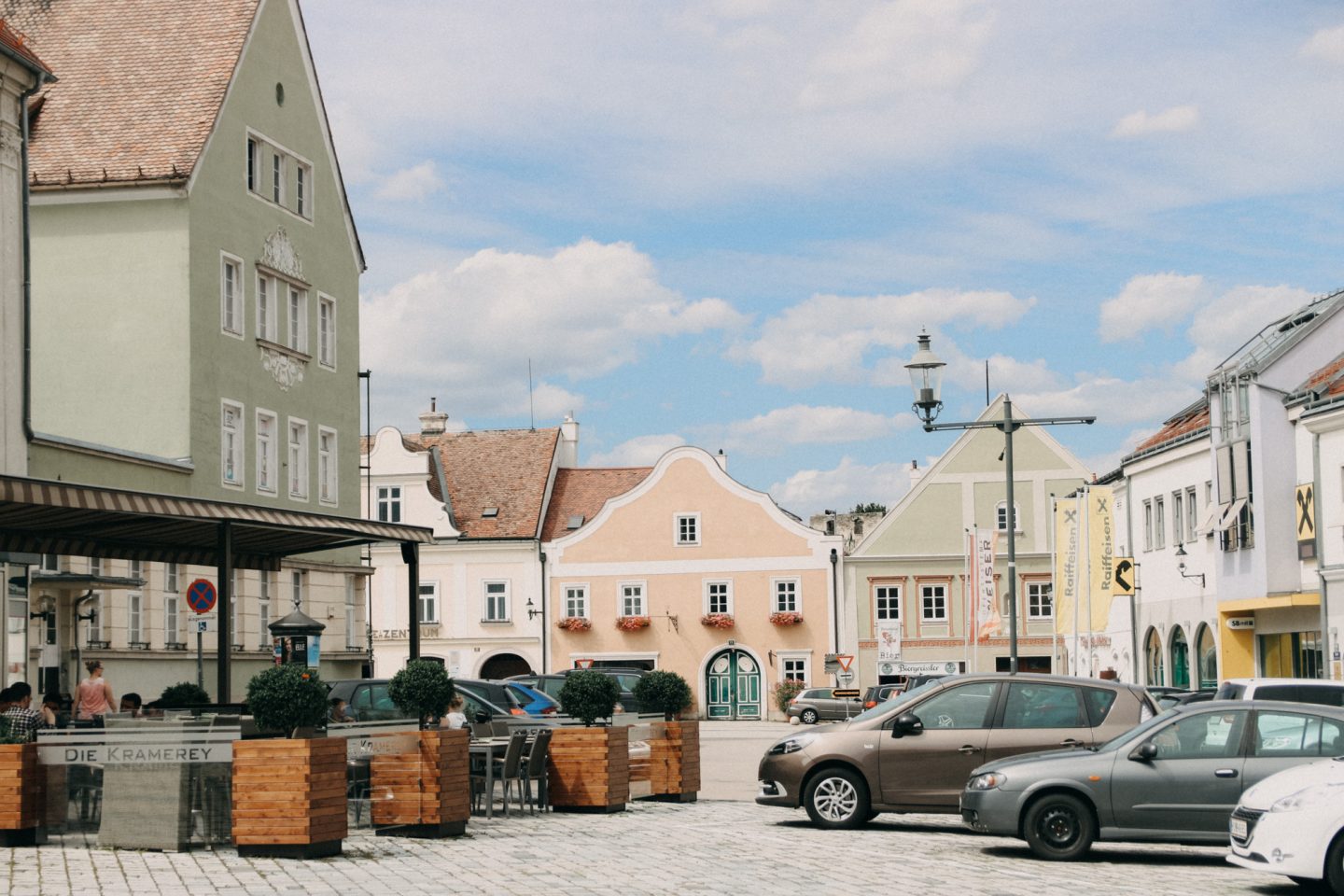 Die Kramerey - Cafe, Bar und Vinothek in Eggenburg - Gebäude aus dem 16 Jhdt. wunderschön restauriert - geschmackvolle Verbindung von historisch und modernem Stil