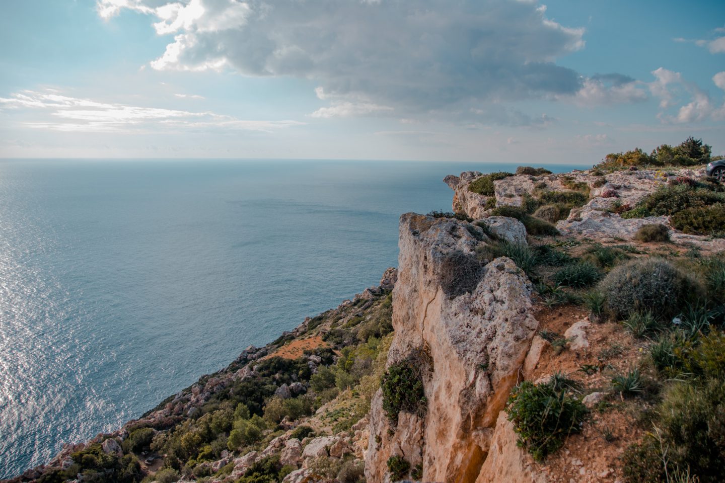 Unterwegs auf Malta muss man immer wieder anhalten um die Landschaft zu genießen und den Blick aufs Meer