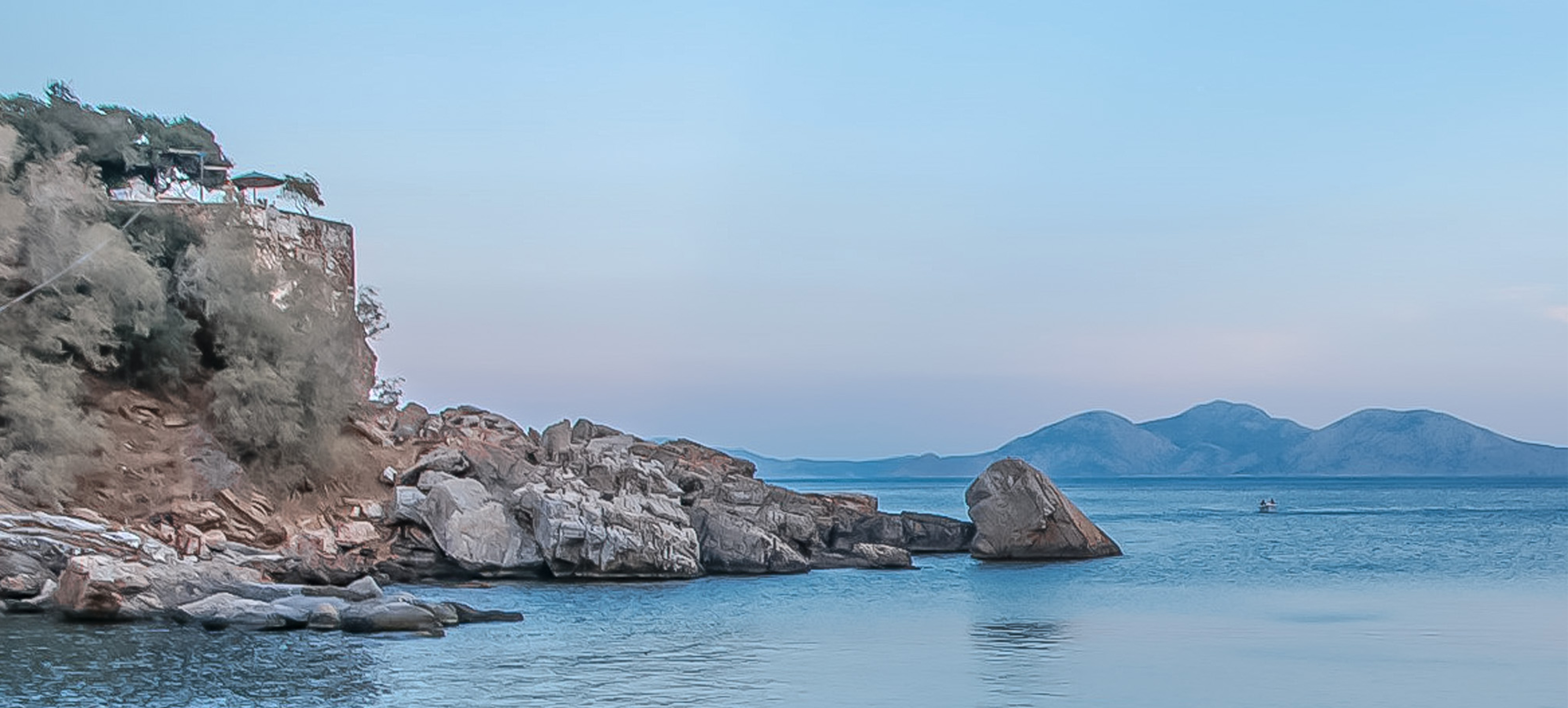 Ikaria, Therma Unterkunft Akriolykos hoch oben auf einem Felden