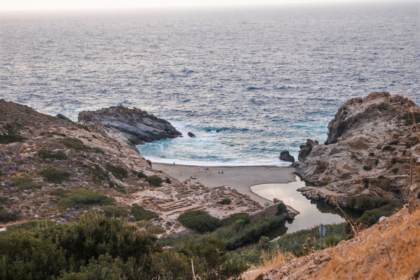 Strand von NAS im Norden von Ikaria - wunderschöne Abendstimmung