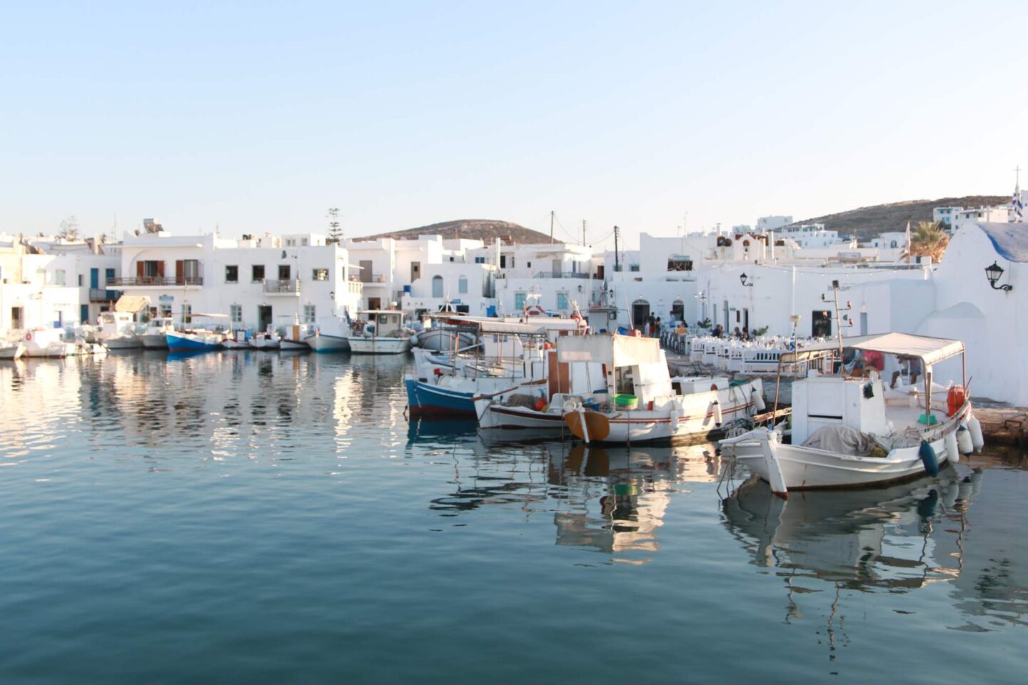 Inselhüfen Griechenland - eine beliebte Insel, die zwar kein Geheimtipp mehr ist, aber dennoch immer wunderschön ist Paros